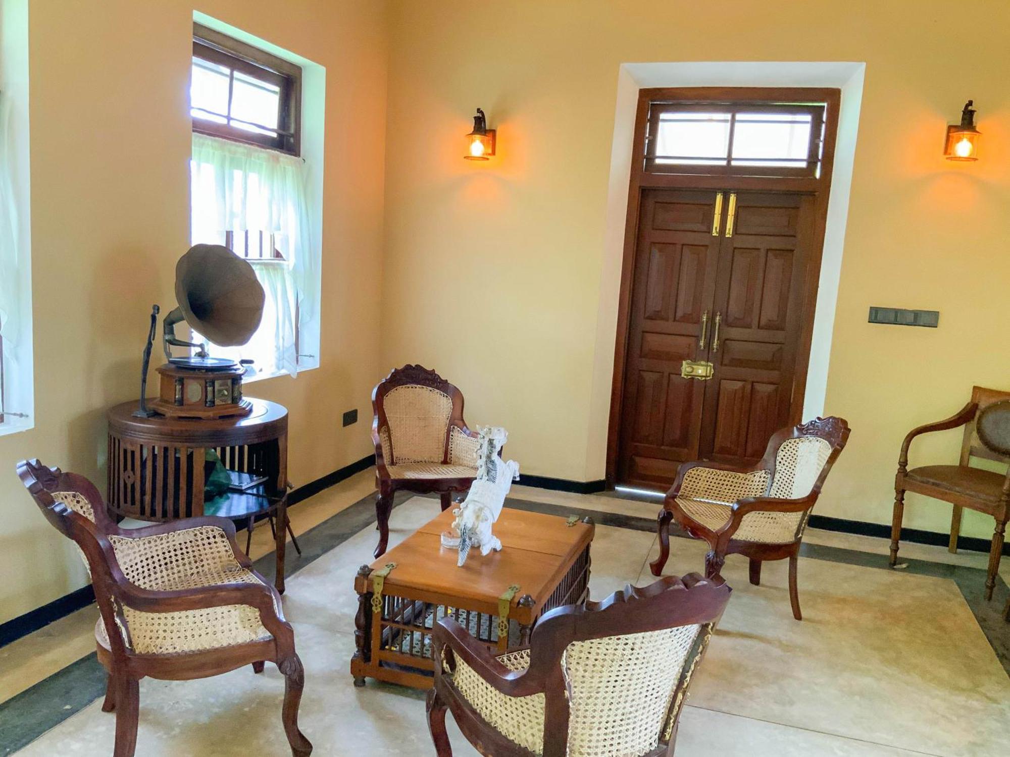 Headman House Antique Villa - A Seaside Royal Stay Ahangama Exterior photo